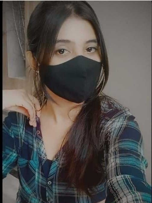 Stylish mask girl Pic