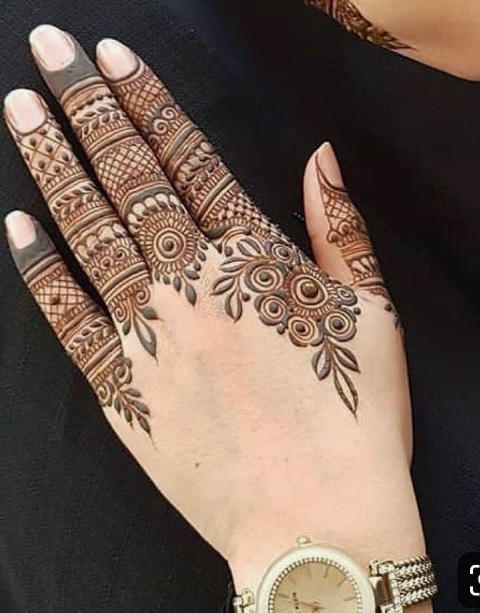 easy mehndi design photos