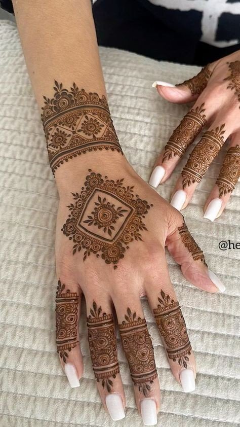 mehndi designs