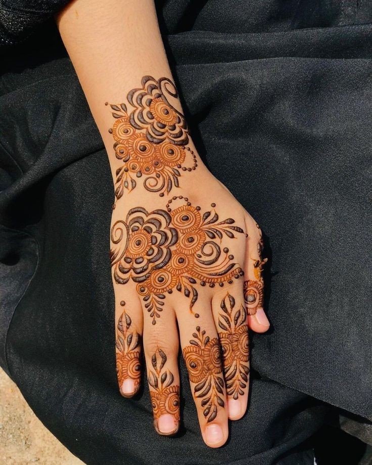 mehndi designs