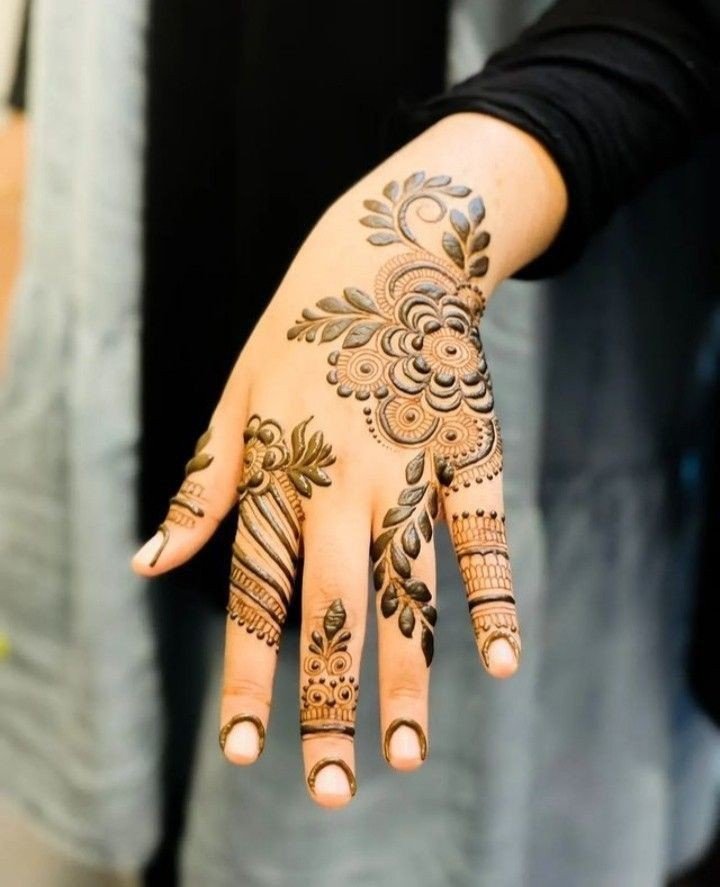 mehndi designs