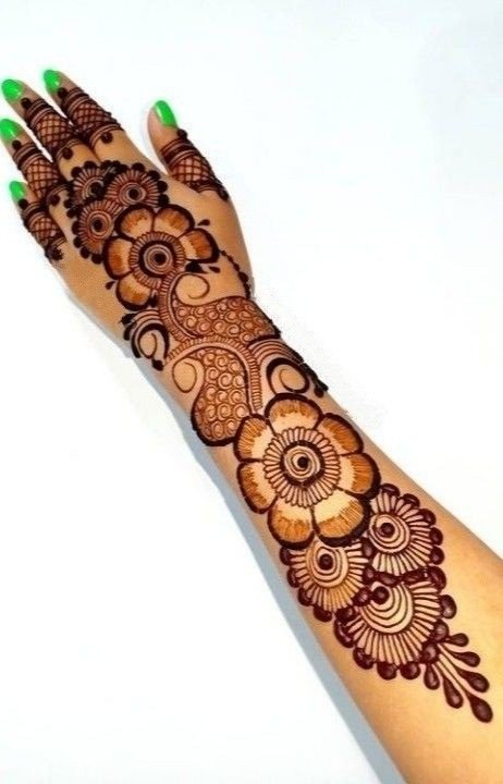 simple mehndi design for girls